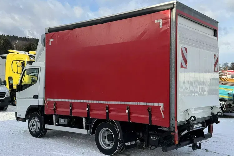 Mitsubishi Fuso zdjęcie 15
