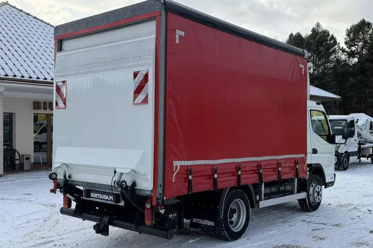 Mitsubishi Fuso zdjęcie 16