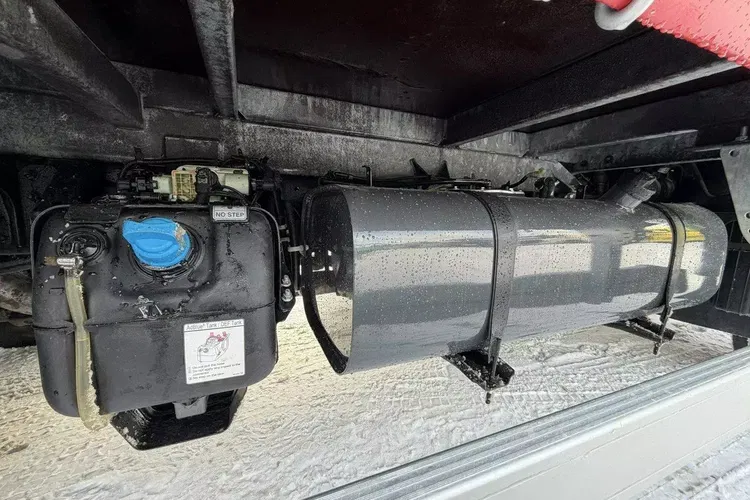 Mitsubishi Fuso zdjęcie 17