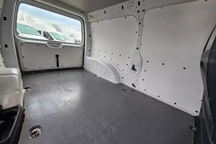 Volkswagen Caddy Long 29999zł NETTO 2.0TDi/102KM zdjęcie 14