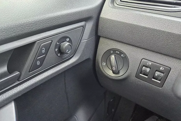 Volkswagen Caddy Long 29999zł NETTO 2.0TDi/102KM zdjęcie 16