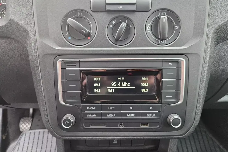 Volkswagen Caddy Long 29999zł NETTO 2.0TDi/102KM zdjęcie 21