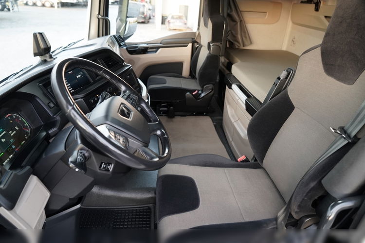 MAN TGX 26.480 / SOLÓWKA / MEGA / 6X2 / KLIMATYZACJA POSTOJOWA / OŚ PODNOSZONA / ZAWIESIE DO WÓZKA  zdjęcie 32