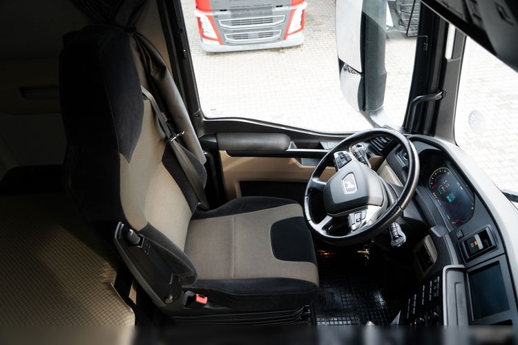 MAN TGX 26.480 / ZESTAW TANDEM 120 M3 / PRZEJAZDOWY / KLIMATYZACJA POSTOJOWA / OŚ PODNOSZONA / ZAWIESIE DO WÓZKA / + PRZYCZEPA WIELTON / OSIE SAF zdjęcie 36