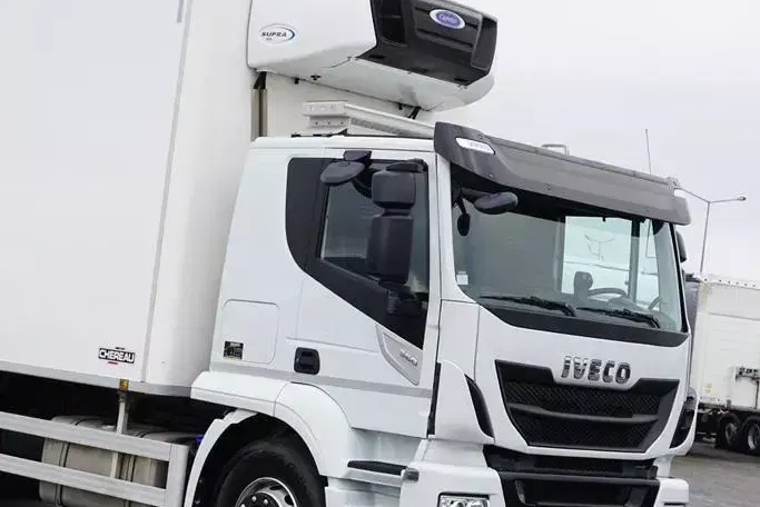 Iveco STRALIS / 360 / EURO 6 / CHŁODNIA + WINDA / ŁAD. 7 040 KG / 18 PALET zdjęcie 34