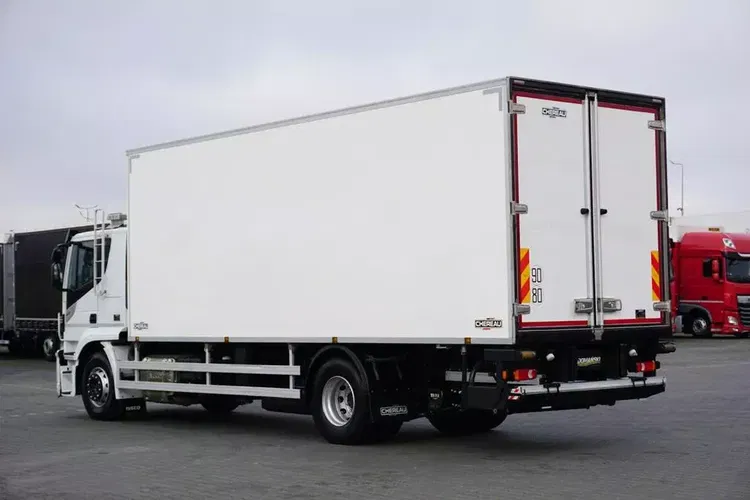 Iveco STRALIS / 360 / EURO 6 / CHŁODNIA + WINDA / ŁAD. 7 040 KG / 18 PALET zdjęcie 6