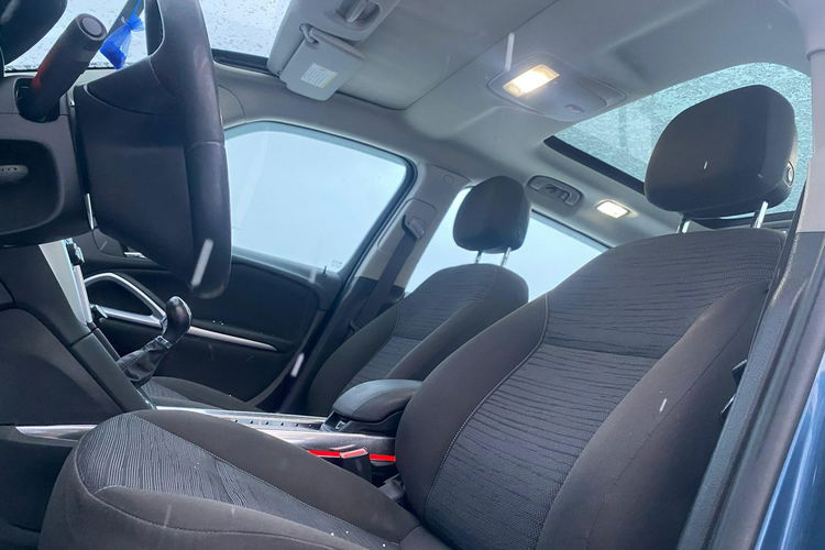 Opel Zafira 1.4i turbo + gaz 7.os. Panorama pod.kierownica bezwypadkowy zam.1.r.gw zdjęcie 32