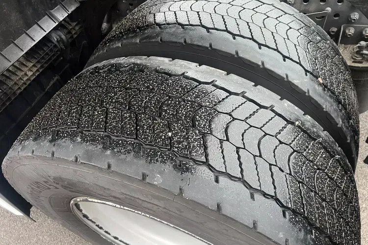 Mercedes ACTROS MP5 zdjęcie 24