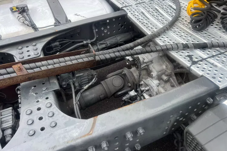 Mercedes ACTROS MP5 zdjęcie 19