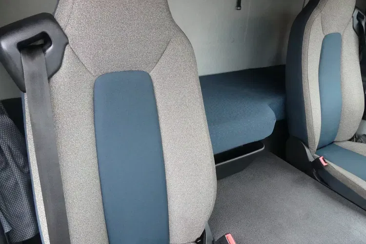 Volvo FL 18.280 / FIRANKA 8.30 + WINDA / EURO 6 / NISKI PRZEBIEG / zdjęcie 31