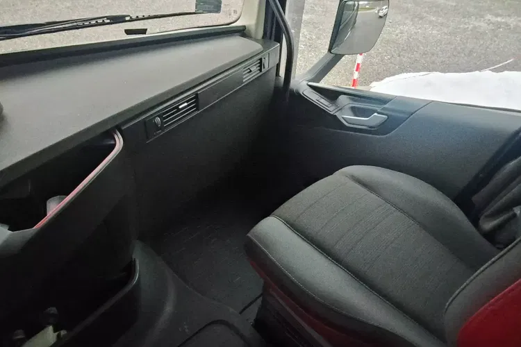 Volvo FH4 500 / EURO 6 / AUTOMAT / LOW DECK / I- SHIFT / KLIMA POSTOJOWA / zdjęcie 14