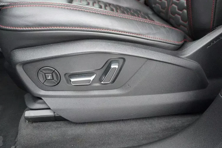 Audi rs-q8 zdjęcie 105