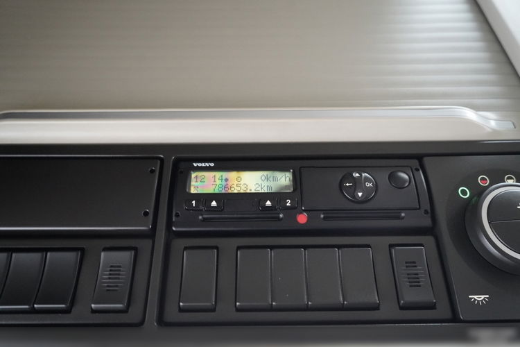 Volvo FH 500 / SOLÓWKA / 6X2 / MEGA / OŚ PODNOSZONA / TV   zdjęcie 48