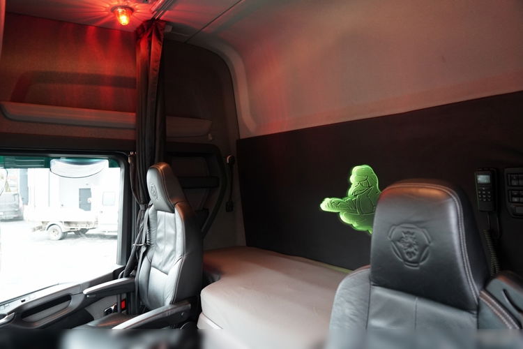 Scania G 280 / SOLÓWKA / 4x2 / FIRANKA - 7.7 m / BDE / CAŁA NA PODUSZKACH / SUWNICA / SKÓRY  zdjęcie 39