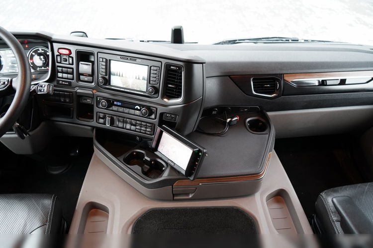 Scania G 280 / SOLÓWKA / 4x2 / FIRANKA - 7.7 m / BDE / CAŁA NA PODUSZKACH / SUWNICA / SKÓRY  zdjęcie 45