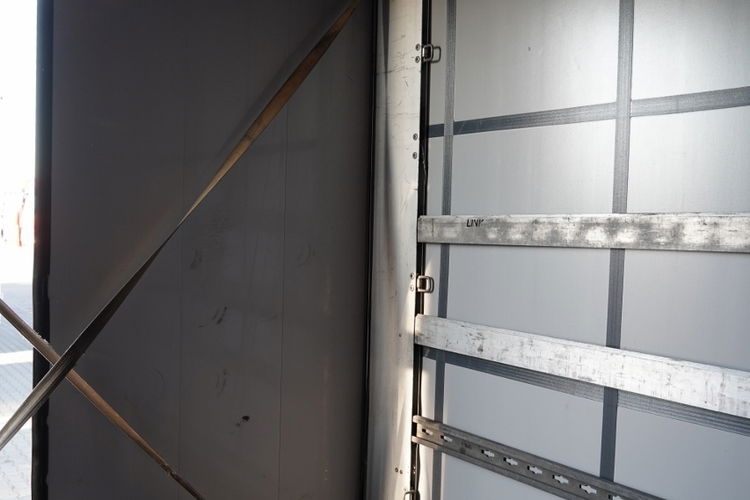 Wielton FIRANKA / MEGA / SYSTEM BDE - ROZSUWANE SŁUPKI / OSIE SAF /  zdjęcie 20