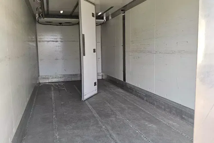 Volvo FL 240 CHŁODNIA zdjęcie 15