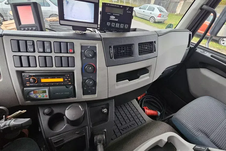 Volvo FL 240 CHŁODNIA zdjęcie 23