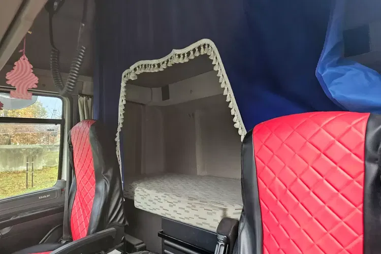 DAF CF 440 zdjęcie 16