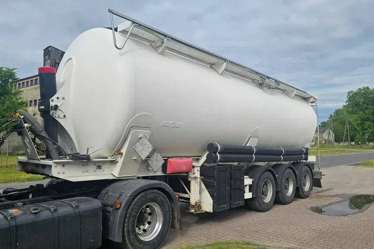 Spitzer SK27 zdjęcie 1