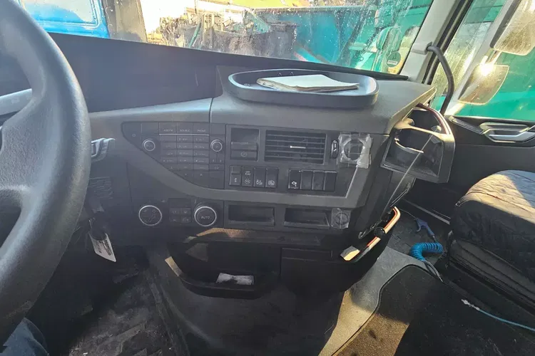 Volvo FH 420 zdjęcie 11