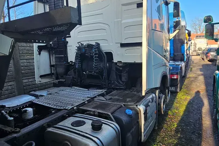 Volvo FH 420 zdjęcie 3