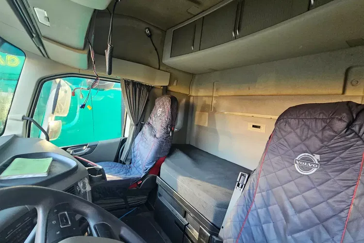 Volvo FH 420 zdjęcie 8