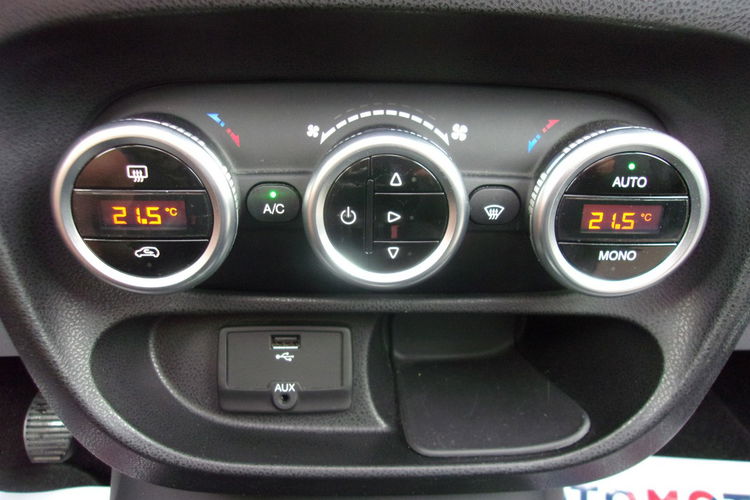 Fiat 500L L 1.4 Turbo Lounge, Klimatronic 2-stref, 2 kpl. kół, Kamera, PDC zdjęcie 26