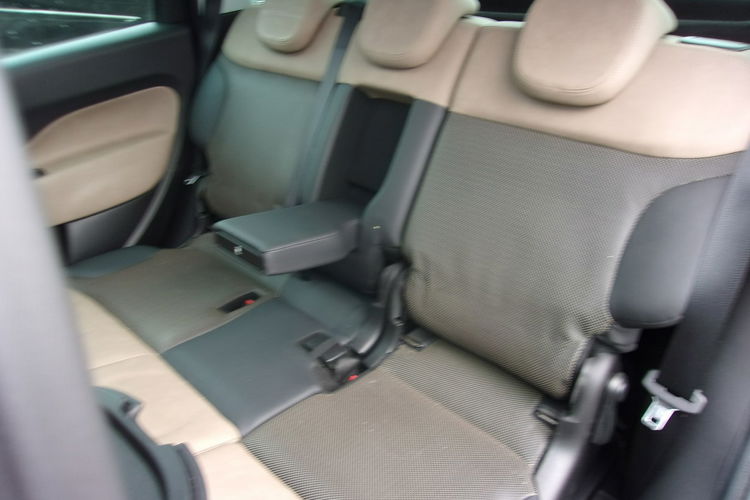 Fiat 500L L 1.4 Turbo Lounge, Klimatronic 2-stref, 2 kpl. kół, Kamera, PDC zdjęcie 30