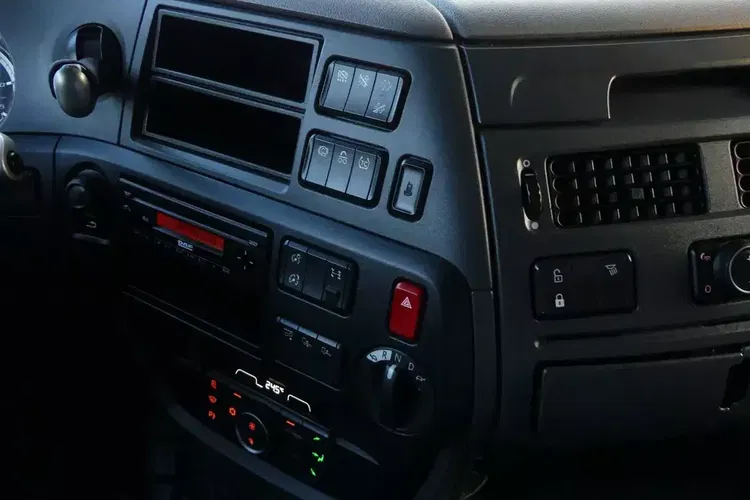 DAF XF 106.480 / EURO 6 / ZESTAW PRZEJAZDOWY / TANDEM / zdjęcie 34