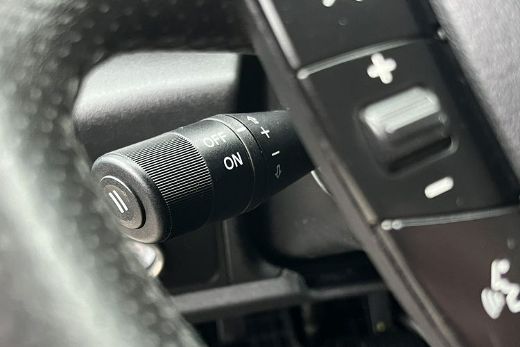 Iveco Daily 70C18 7-osobowy Doka_Brygadowy Skrzynia_5m + HAK 3.0/180KM Daily 70C18 7-osobowy Doka_Brygadowy Skrzynia_5m + HAK 3.0/180KM zdjęcie 28