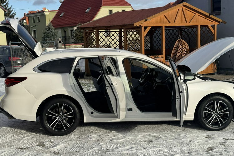 Mazda 6 2.0 SKYACTIV 165KM z Niemiec, Biała perła, XENON, Navi, tylko 134.000 zdjęcie 13