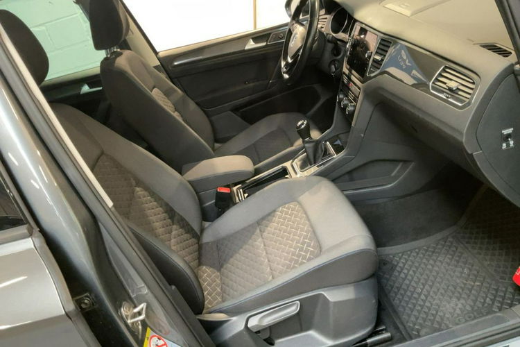 Volkswagen Golf Sportsvan Klimatronic 2-stref, PDC 2x, Kamera cofania, Navi, Tempomat aktywny zdjęcie 10