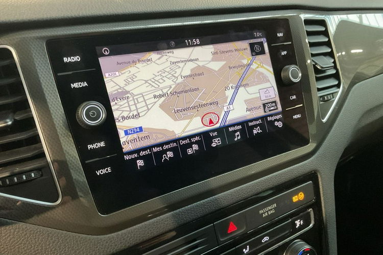Volkswagen Golf Sportsvan Klimatronic 2-stref, PDC 2x, Kamera cofania, Navi, Tempomat aktywny zdjęcie 12