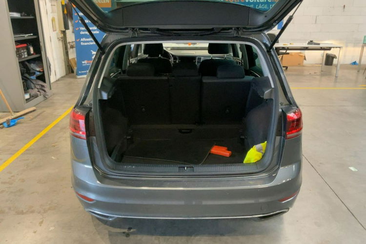 Volkswagen Golf Sportsvan Klimatronic 2-stref, PDC 2x, Kamera cofania, Navi, Tempomat aktywny zdjęcie 7