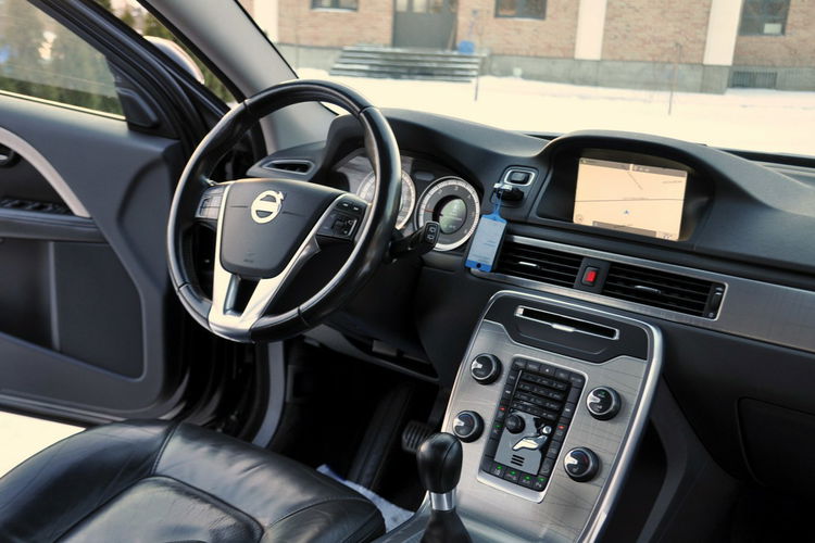 Volvo XC 70 2.4d(163KM) Lift AWD Skóry El.Klapa Asys.Pasa Bls I Wł Alu16" ASO zdjęcie 25