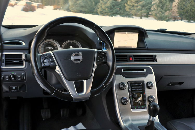 Volvo XC 70 2.4d(163KM) Lift AWD Skóry El.Klapa Asys.Pasa Bls I Wł Alu16" ASO zdjęcie 29