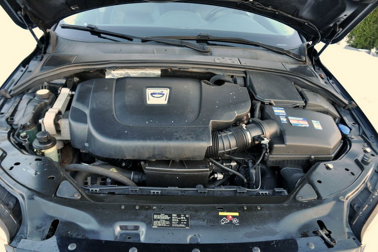 Volvo XC 70 2.4d(163KM) Lift AWD Skóry El.Klapa Asys.Pasa Bls I Wł Alu16" ASO zdjęcie 39