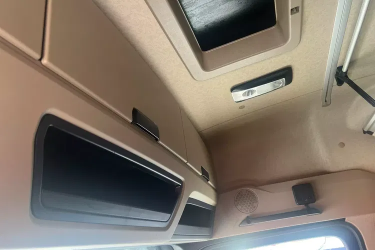 Mercedes ACTROS L GIGASPACE prokontraktowy zdjęcie 32