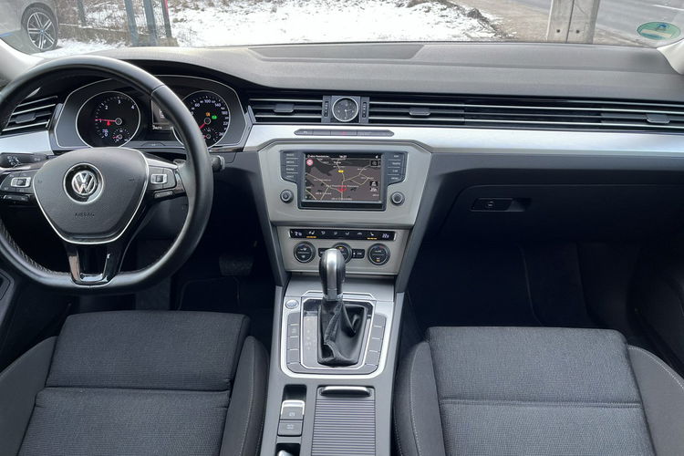 Volkswagen Passat 2.0 1wł Automat Navi GPS GRzane Fotele Stan IDealny Bezwypadk Opłacony zdjęcie 11