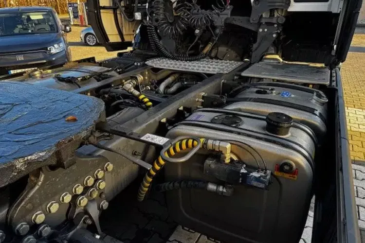 Scania R460A4x2NB Hydrailuka HYVA zdjęcie 16