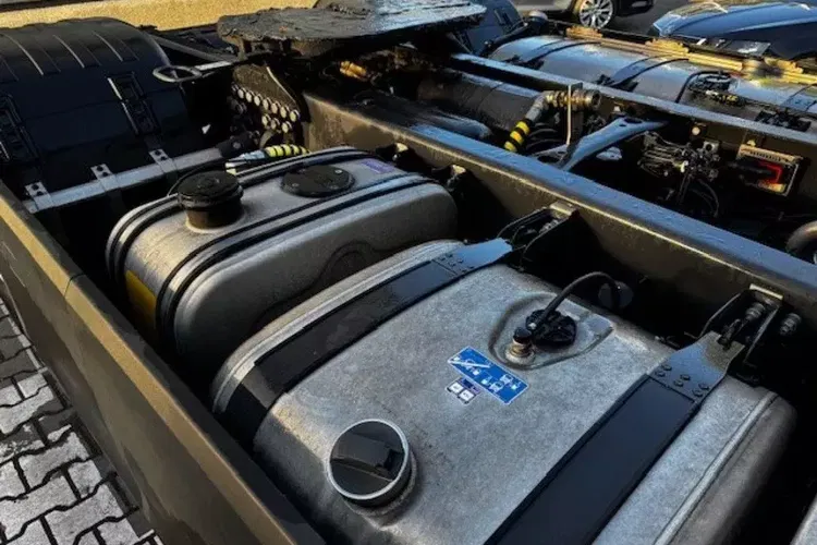 Scania R460A4x2NB Hydrailuka HYVA zdjęcie 17