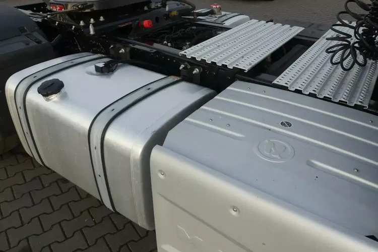 TGS 18.440 4x4 / MANUAL / EURO 6 / HYDRAULIKA / PRZEBIEG 340 TYS KM / zdjęcie 15