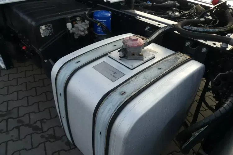 TGS 18.440 4x4 / MANUAL / EURO 6 / HYDRAULIKA / PRZEBIEG 340 TYS KM / zdjęcie 18