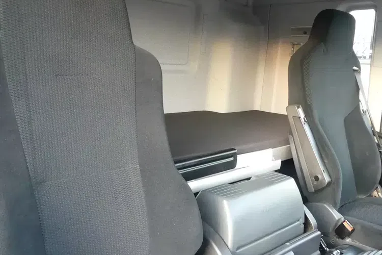 TGS 18.440 4x4 / MANUAL / EURO 6 / HYDRAULIKA / PRZEBIEG 340 TYS KM / zdjęcie 24