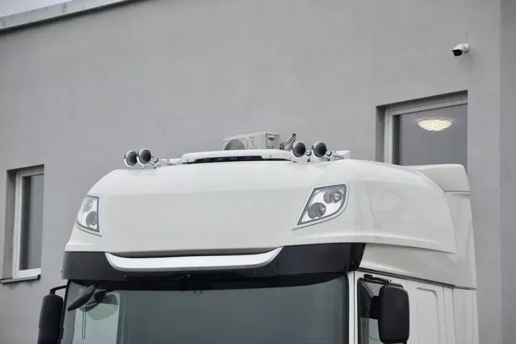 DAF XF 480 ZF INTARDER / KLIMA POSTOJOWA / FULL LED / TRĄBY / KONTRAKT SERWISOWY zdjęcie 3