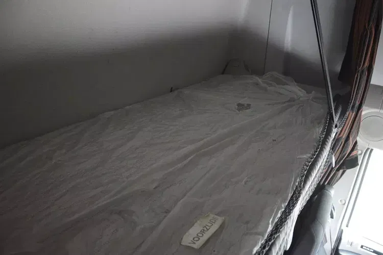 DAF XF 480 ZF INTARDER / KLIMA POSTOJOWA / FULL LED / TRĄBY / KONTRAKT SERWISOWY zdjęcie 34