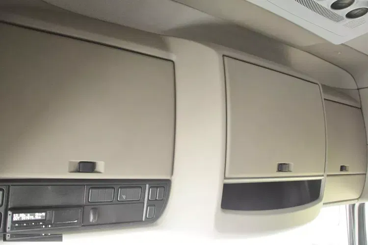 DAF XF 480 ZF INTARDER / KLIMA POSTOJOWA / FULL LED / TRĄBY / KONTRAKT SERWISOWY zdjęcie 35