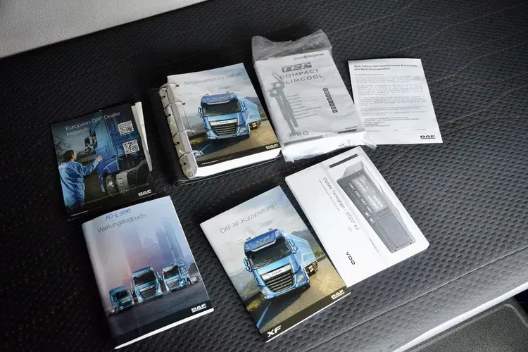 DAF XF 480 ZF INTARDER / KLIMA POSTOJOWA / FULL LED / TRĄBY / KONTRAKT SERWISOWY zdjęcie 37