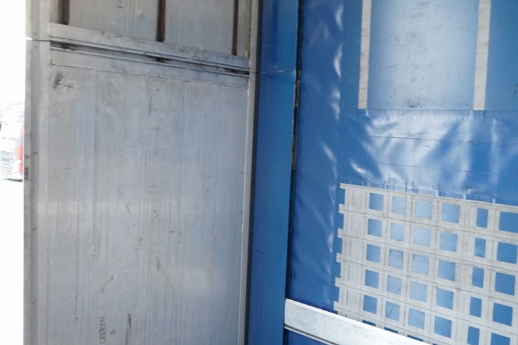 MAN TGX 26.460 / ZESTAW TANDEM PRZEJAZDOWY / 120 M3 / KLIMATYZACJA POSTOJOWA / OŚ PODNOSZONA / OŚ SKRĘTNA / + PRZYCZEPA FRUEHAUF / OSIE SAF  zdjęcie 38